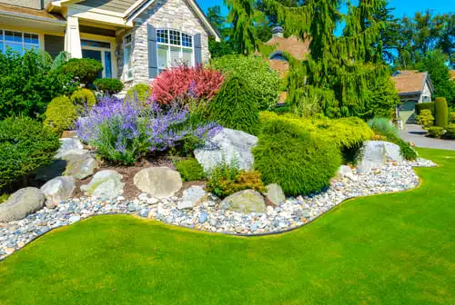 shutterstock_207757822 Local landscaping services in Plaistow, NH